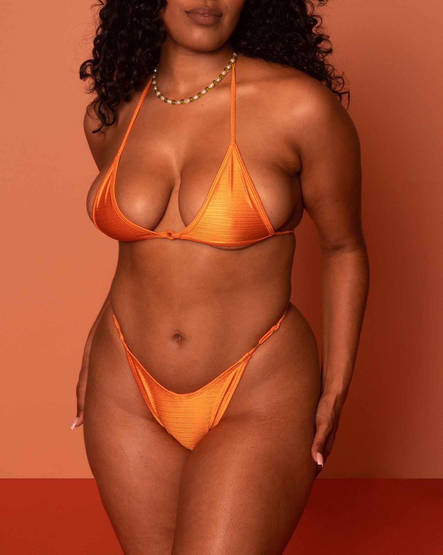 Paola V-Kini Bottom in Naranja